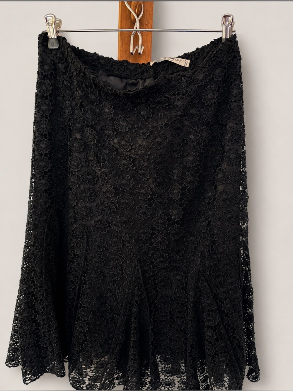 Women's Black Floral Lace Midi Dress